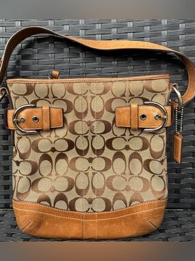 Coach Signature Canvas Shoulder Bag in Brown and Tan,Vintage Coach Bag.